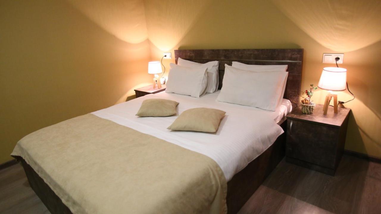 Hotel Nabadi Tbilisi Buitenkant foto