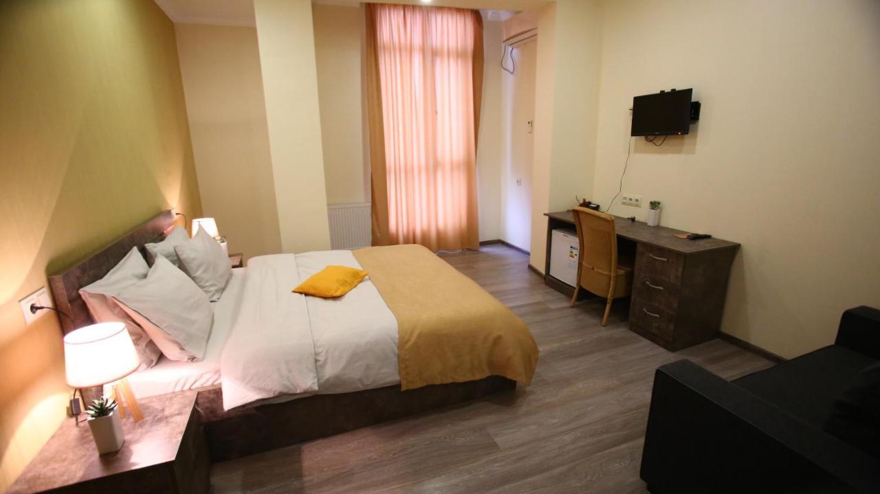 Hotel Nabadi Tbilisi Buitenkant foto