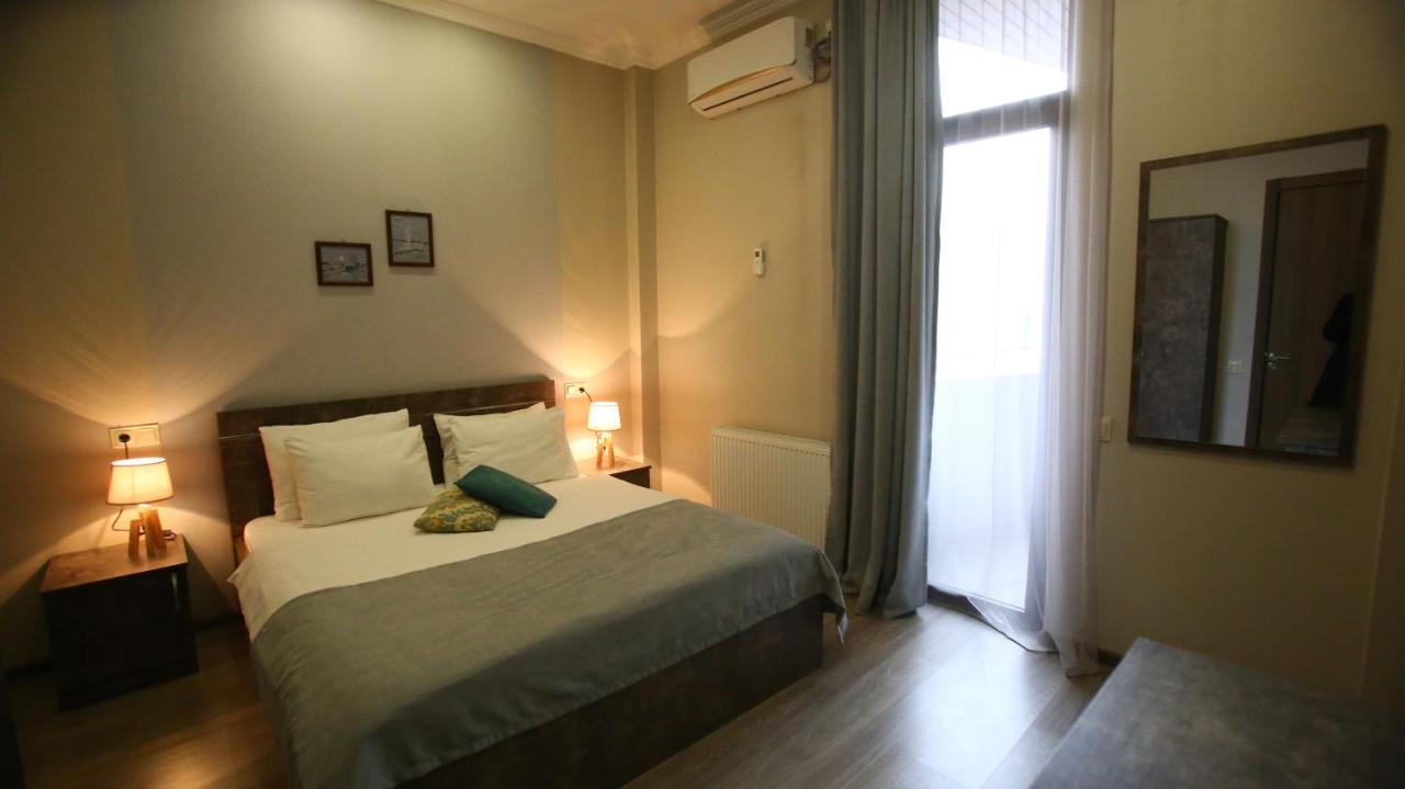 Hotel Nabadi Tbilisi Buitenkant foto