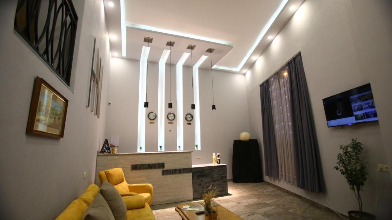 Hotel Nabadi Tbilisi Buitenkant foto