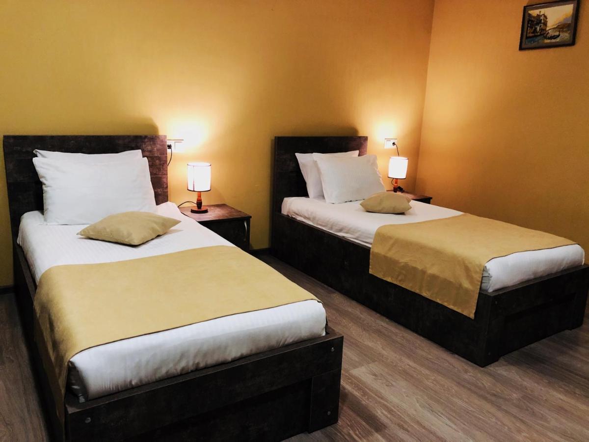 Hotel Nabadi Tbilisi Buitenkant foto